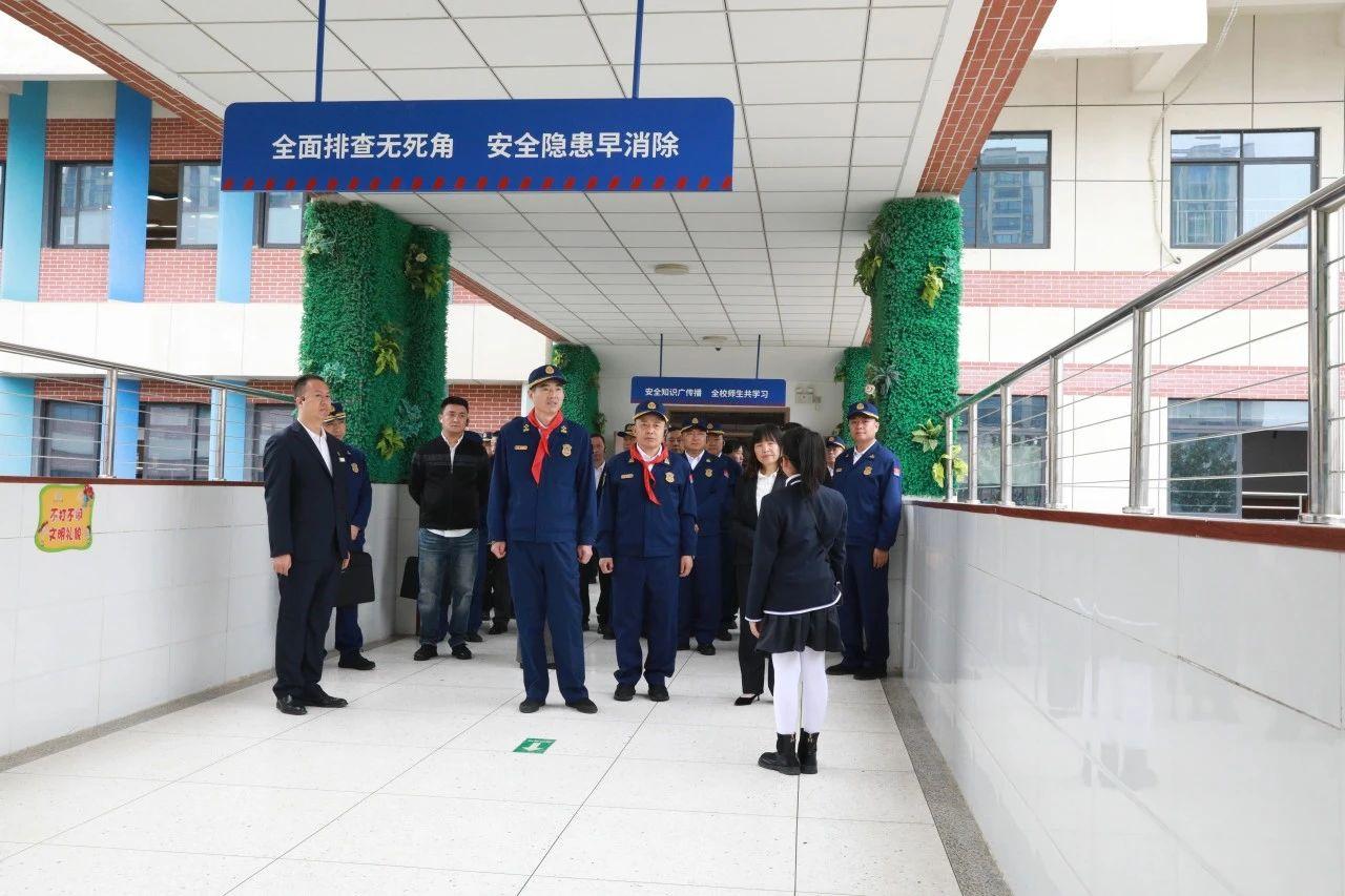 观摩现场.jpg