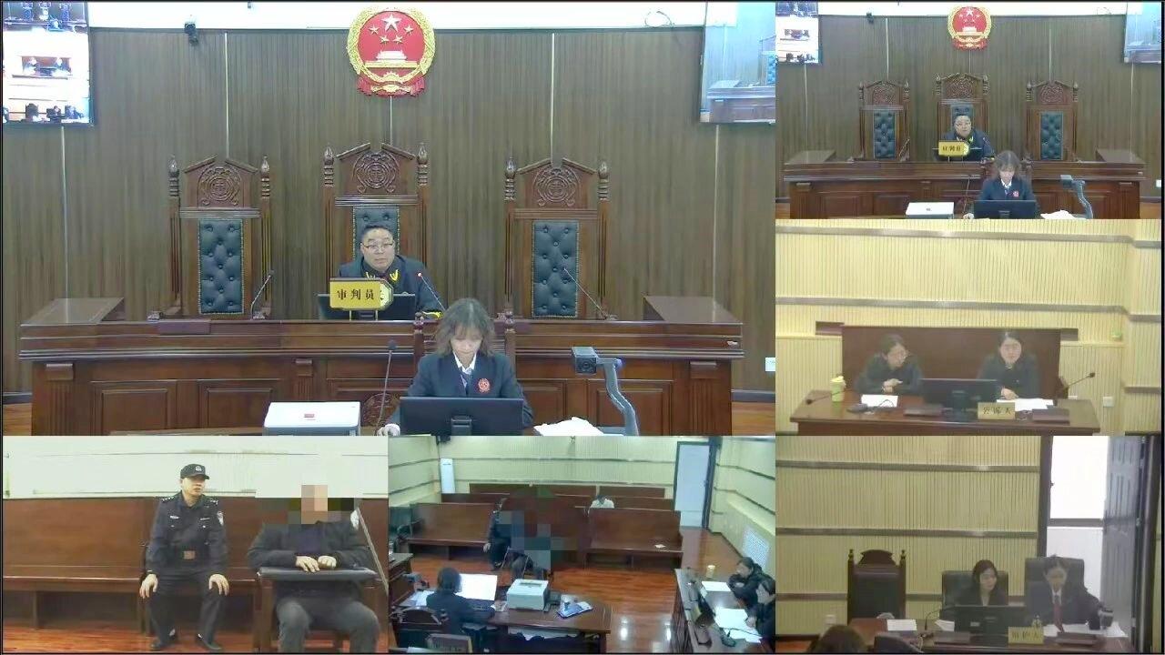 庭审现场.jpg 庭审现场.jpg