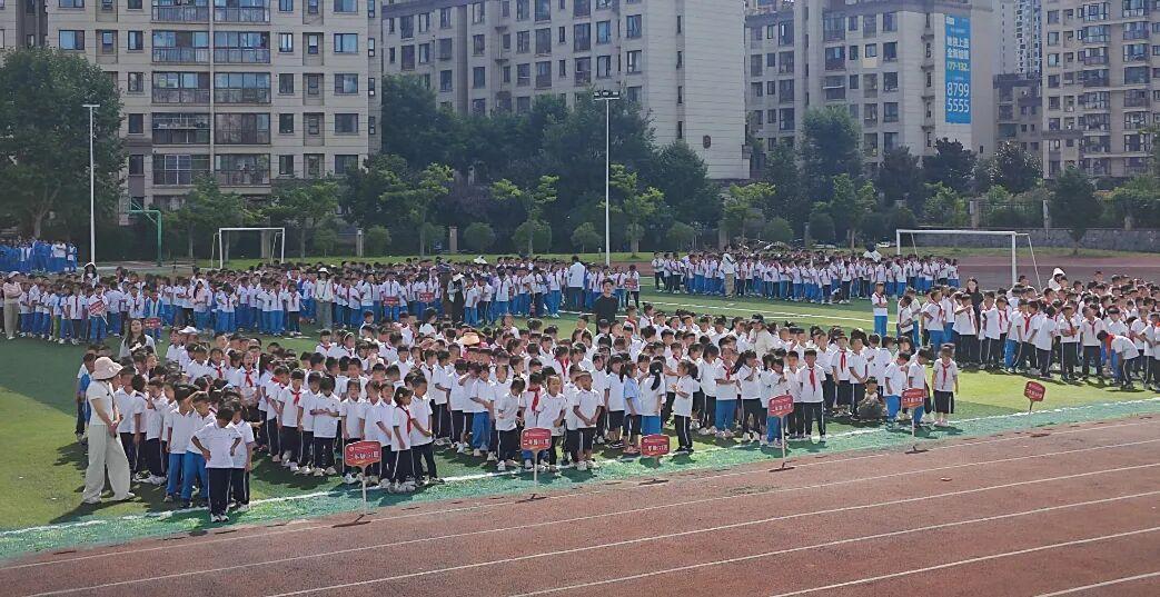 逸都国际学校宣讲现场.jpg