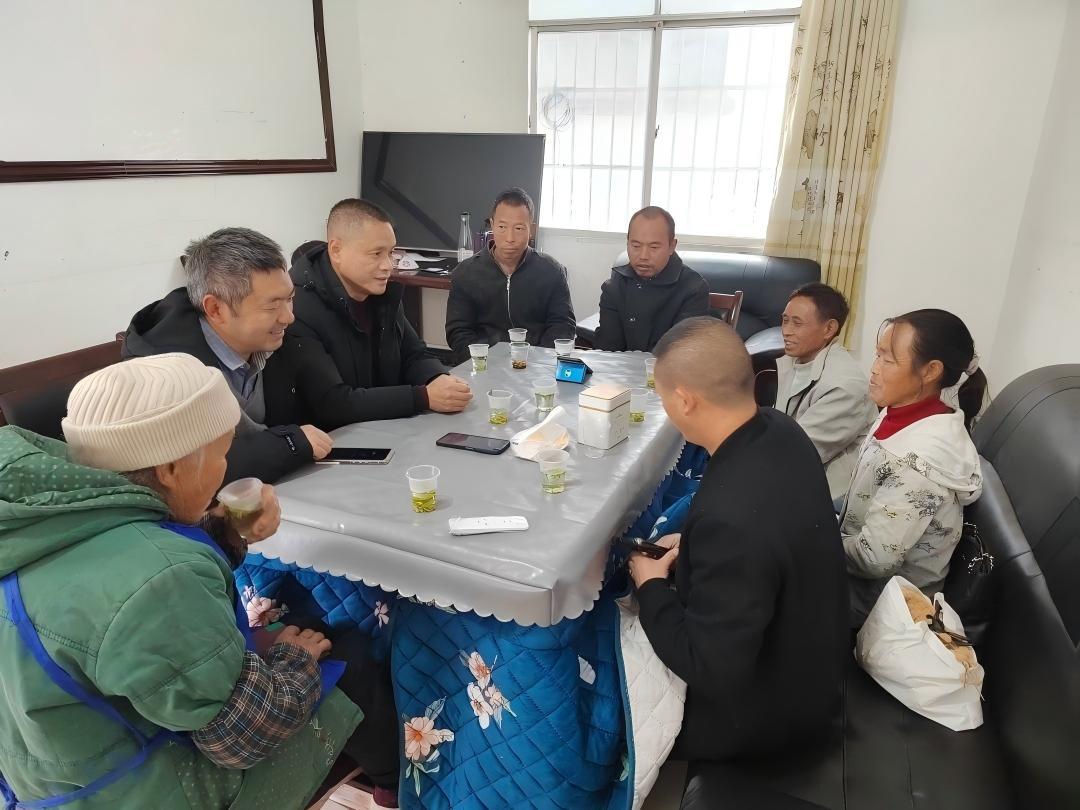 图1普法现场.jpg