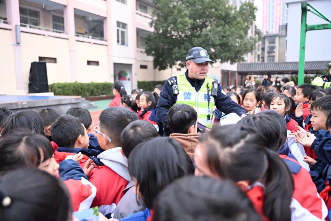 图2 活动现场.jpg