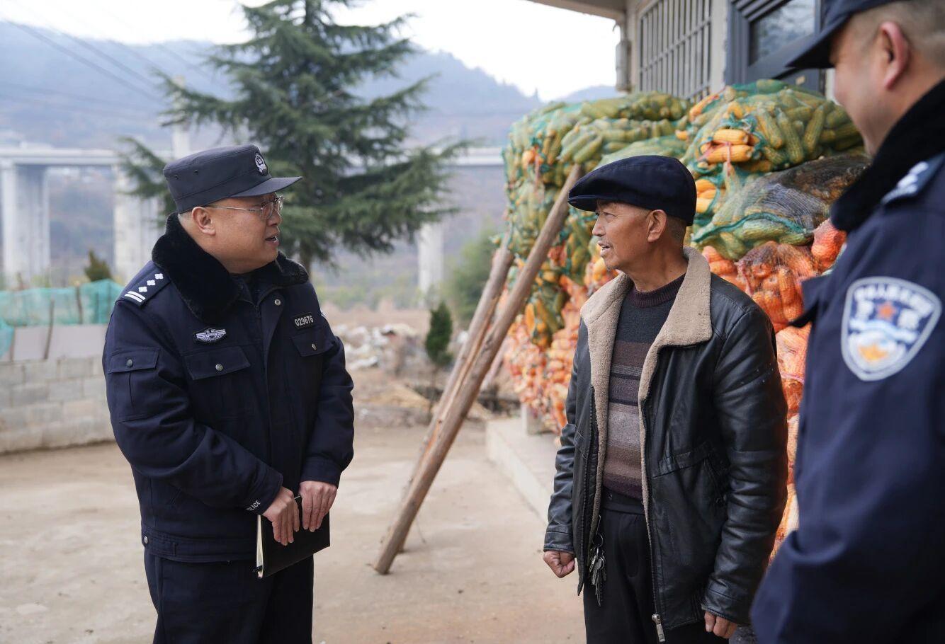 二十五载从警路 六盘水民警王更生绘就基层平安图