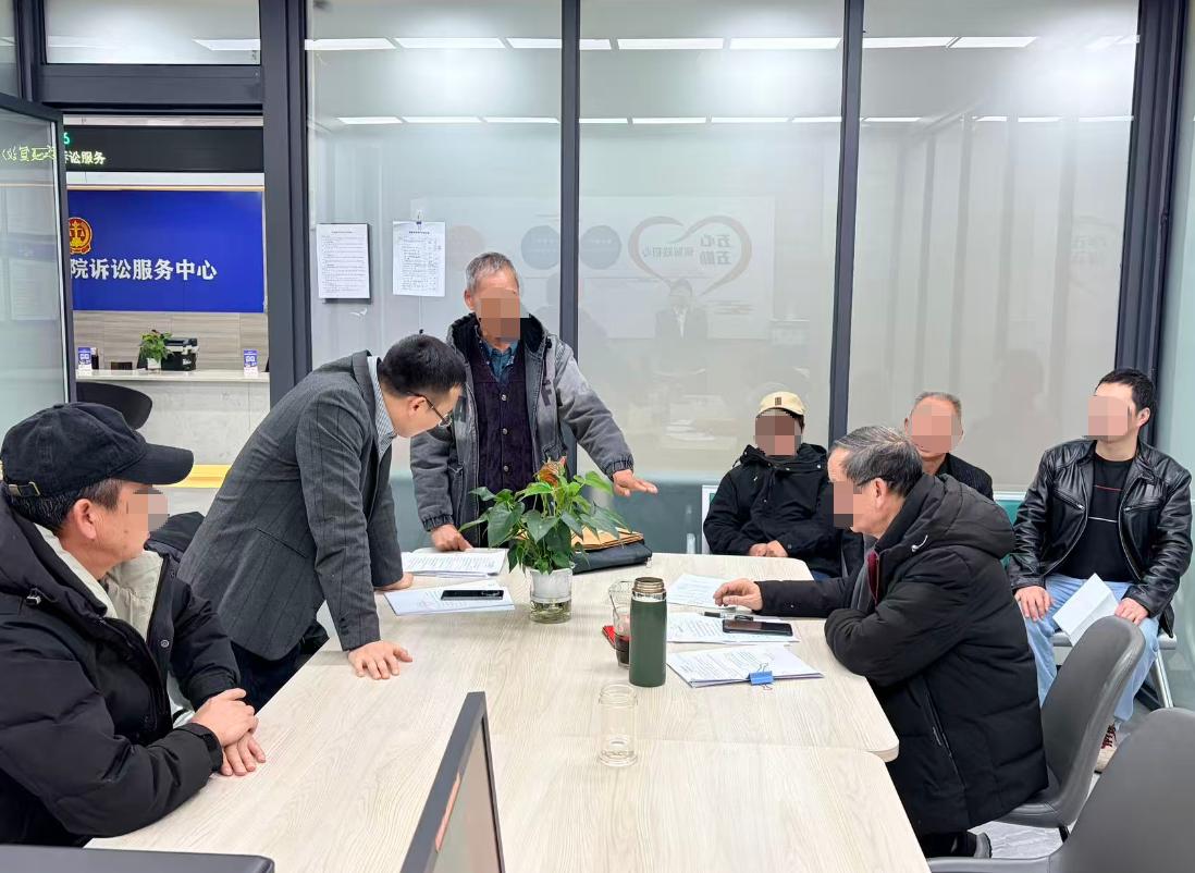 图3纠纷调解现场.jpg 图3纠纷调解现场.jpg