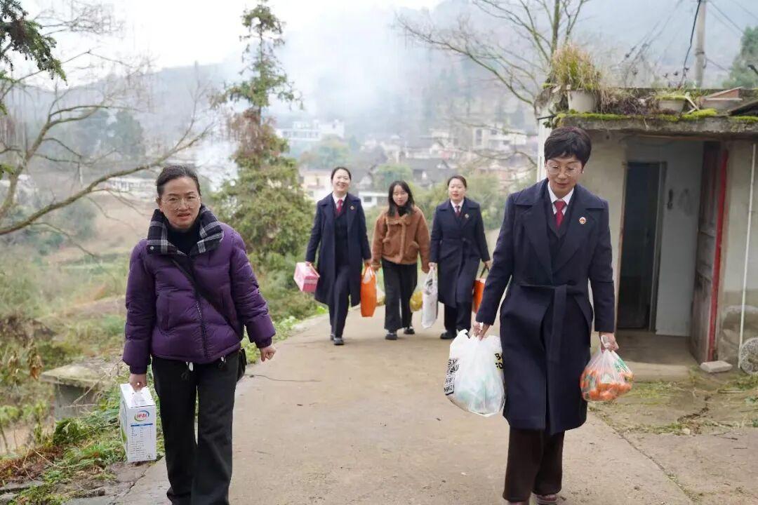 图1 回访现场.jpg