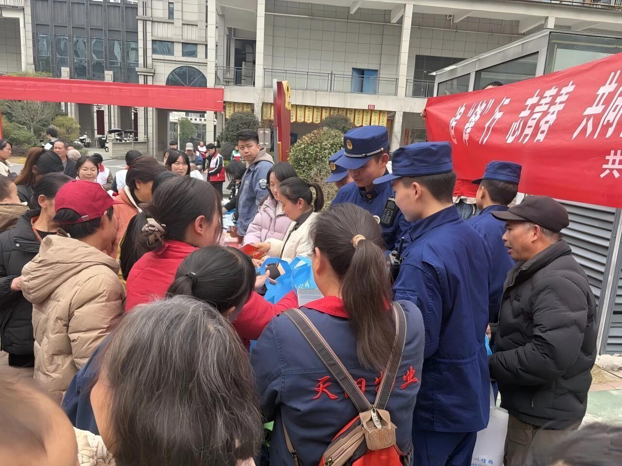 图2活动现场.jpg