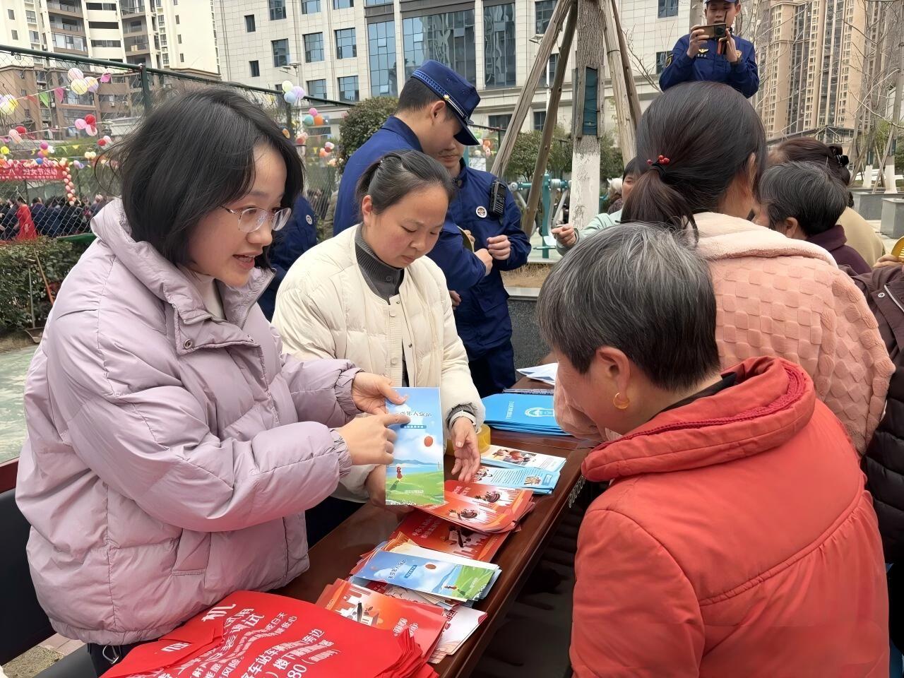 图1活动现场.jpg