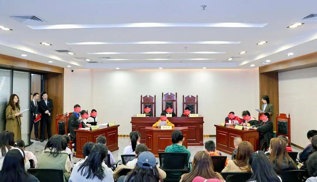 图1 模拟法庭现场.jpg