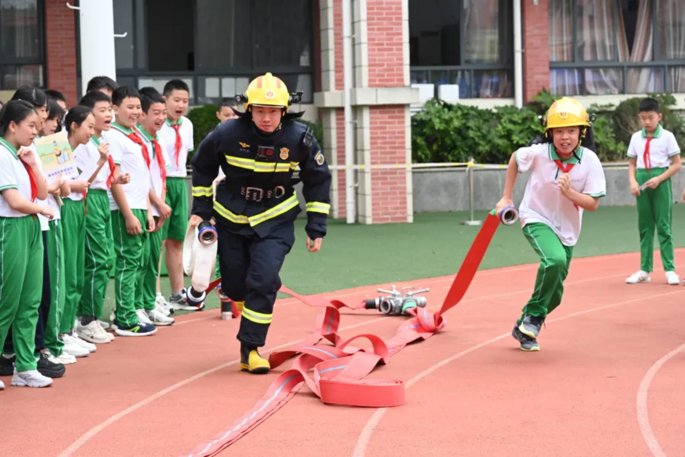 图1 活动现场.jpg