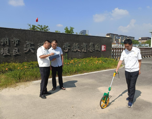 江苏泰州姜堰区护航校园“开学季” 守护春蕾“成长路”