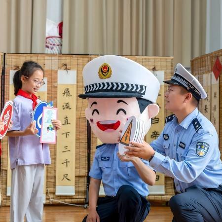 http://www.legaldaily.com.cn/Youth_and_Law/content/2026-07/03/content_9418033.html