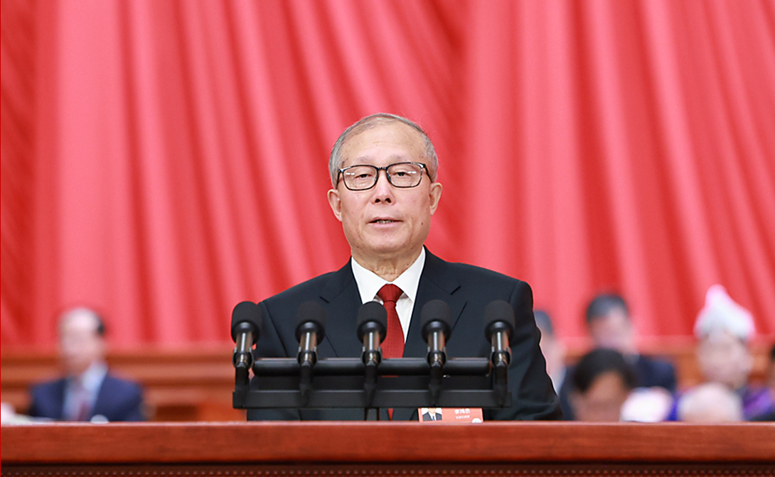 李鴻忠作相關(guān)法律草案的說明