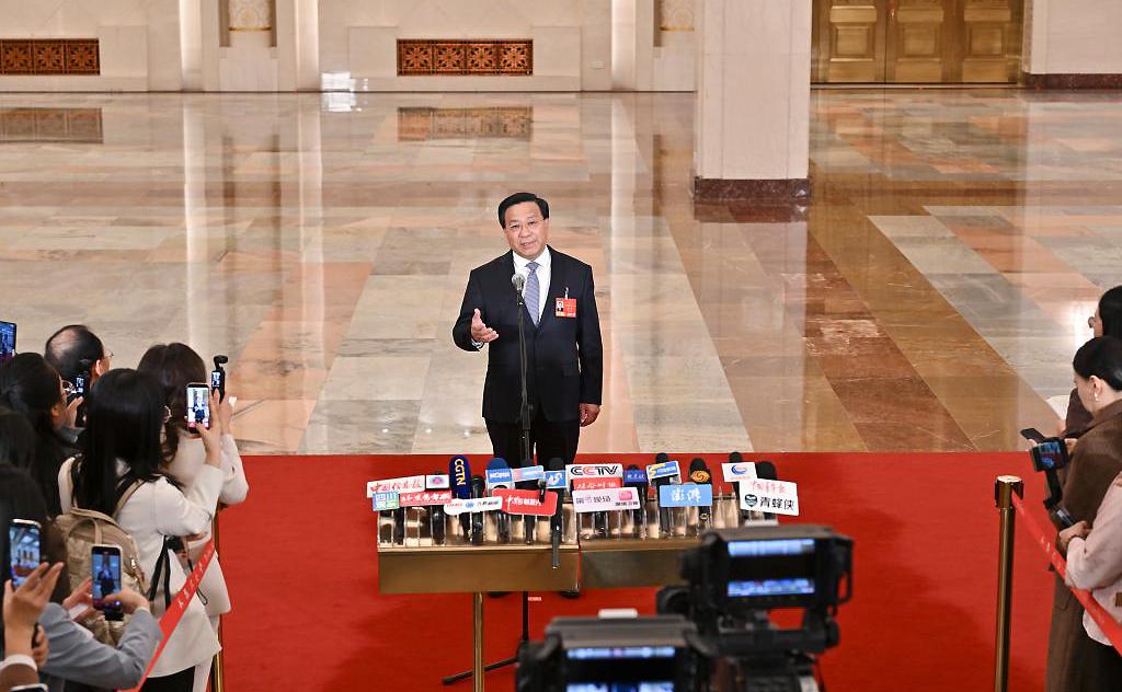 农业农村部部长韩俊接受媒体采访