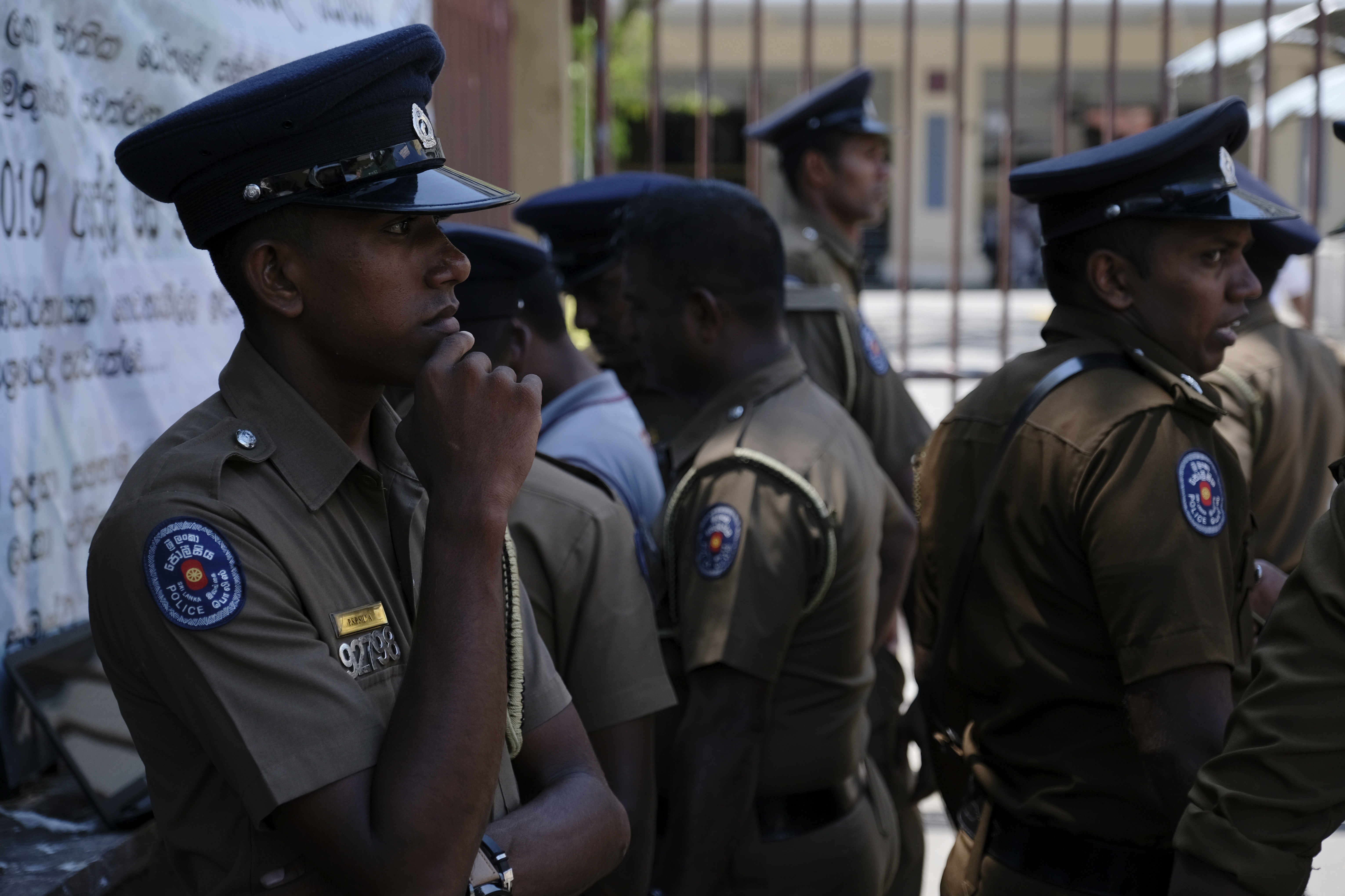 斯里兰卡连环爆炸遇害人数升至290人