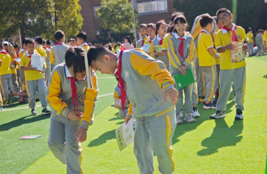落实“健康第一”：新学期校园新气象观察