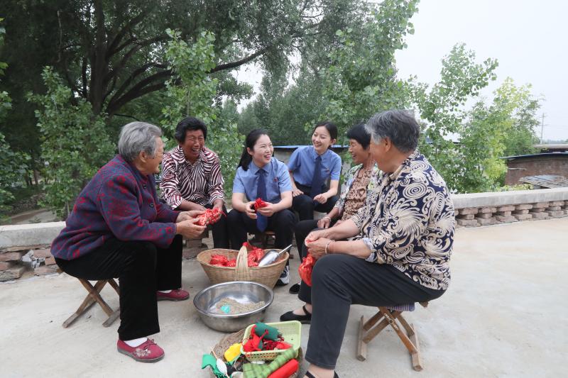 图为交流现场 (2).jpg