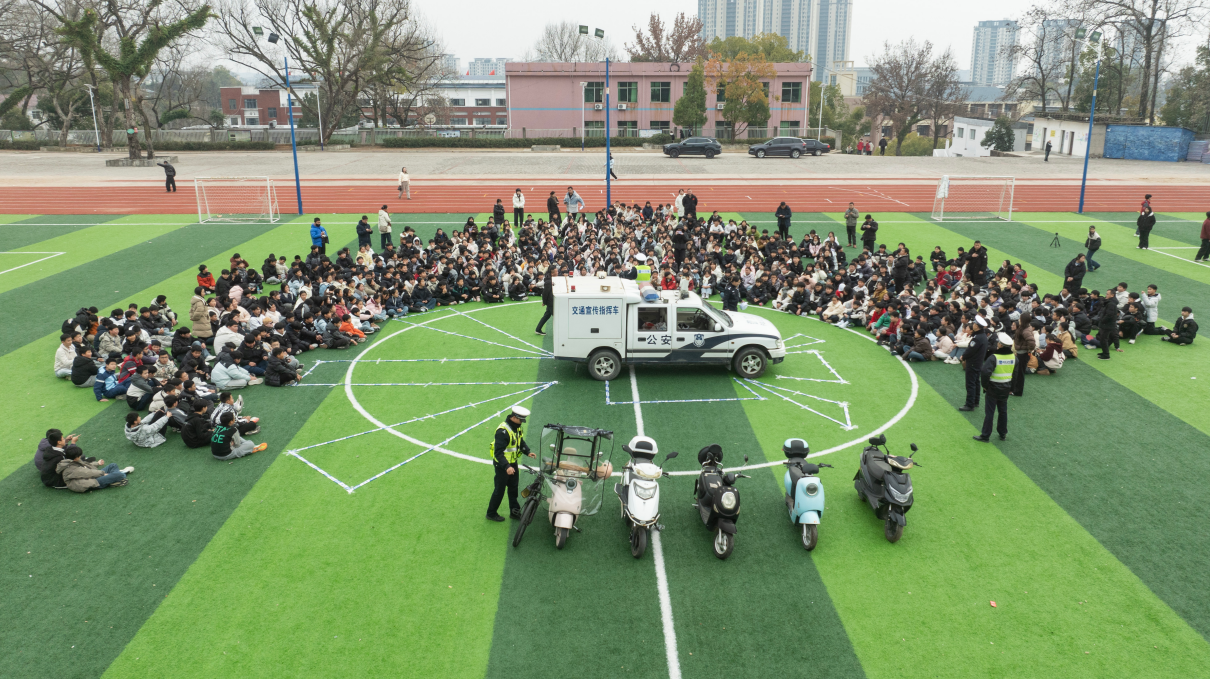 江西横峰：交通安全宣传活动进校园