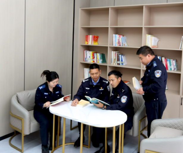 江西分宜：书香润警营 阅读沐警心