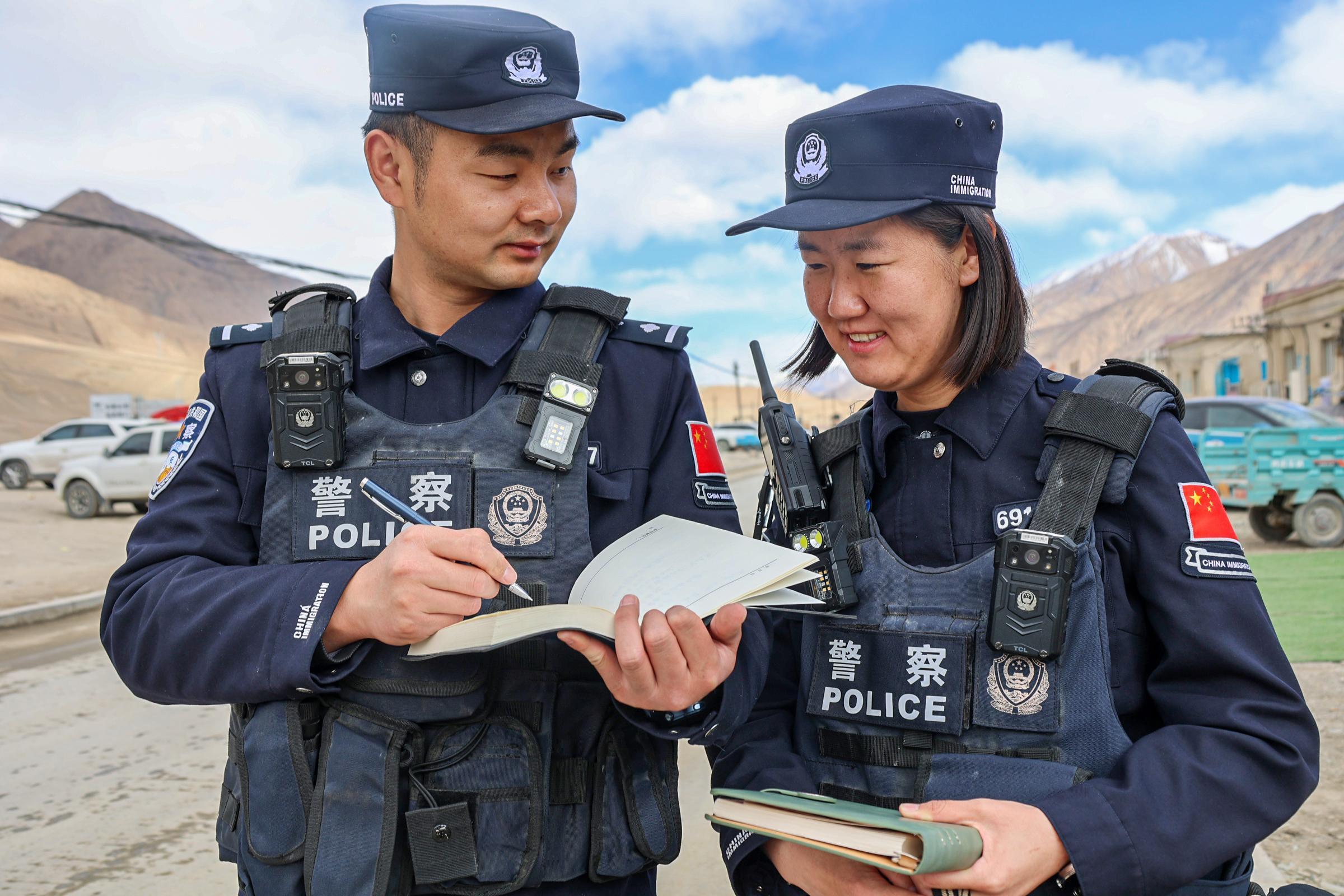 共守边关，他们把爱情写在“生命禁区”