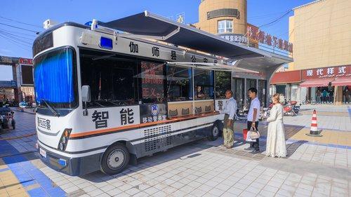 一车多能！新疆伽师公安：移动警务车跑出基层治理“新速度”