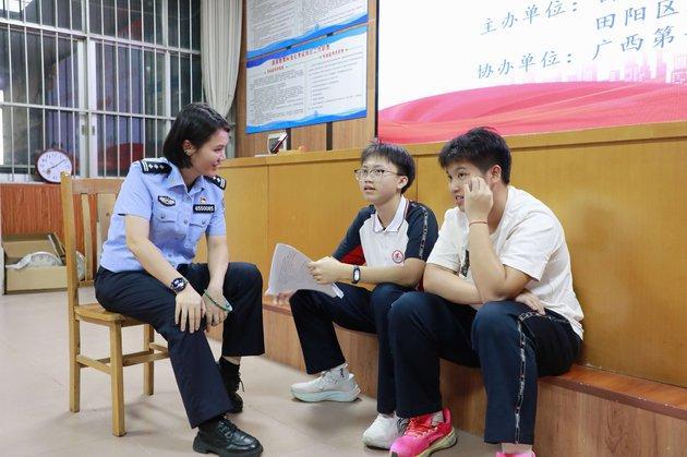 百色田阳：法护青春 无毒同行