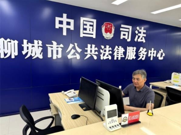 黄兴江：廿八载，他成为照亮困境的一束光