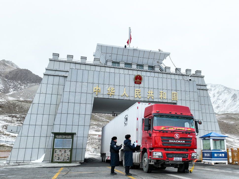 红其拉甫边检站：极寒戍国门 忠诚守边关