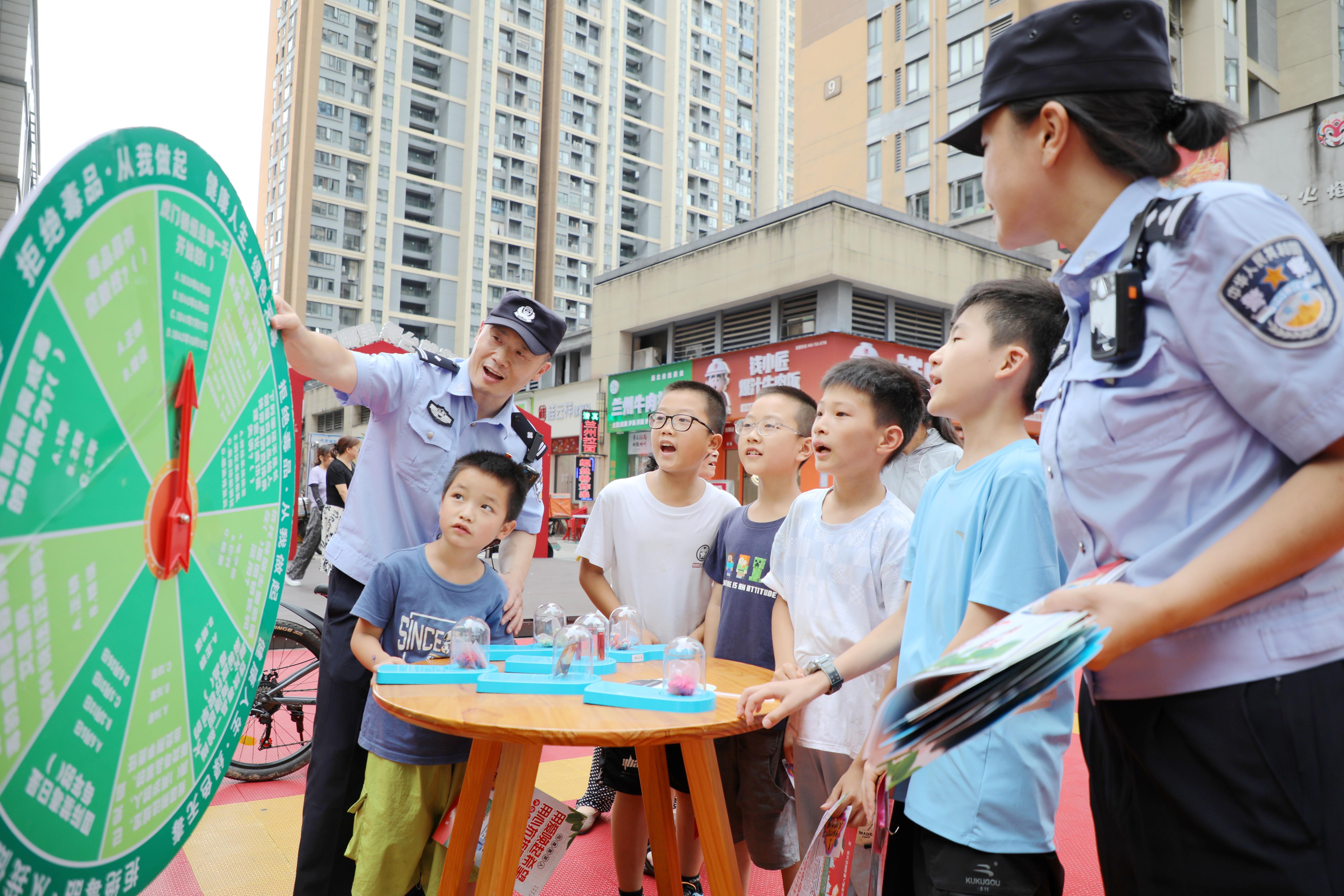 江西九江：禁毒宣传进社区