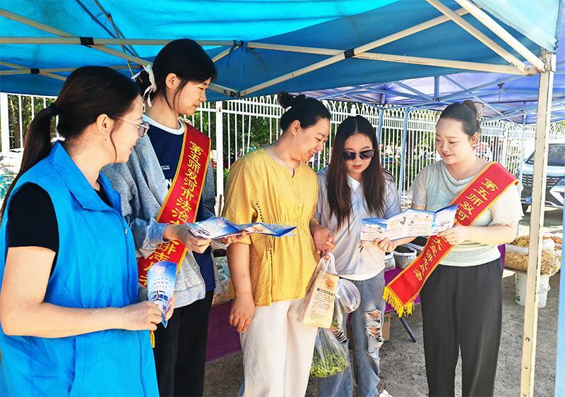 新疆兵团第五师双河市：返乡学子把法治故事讲进群众心坎里