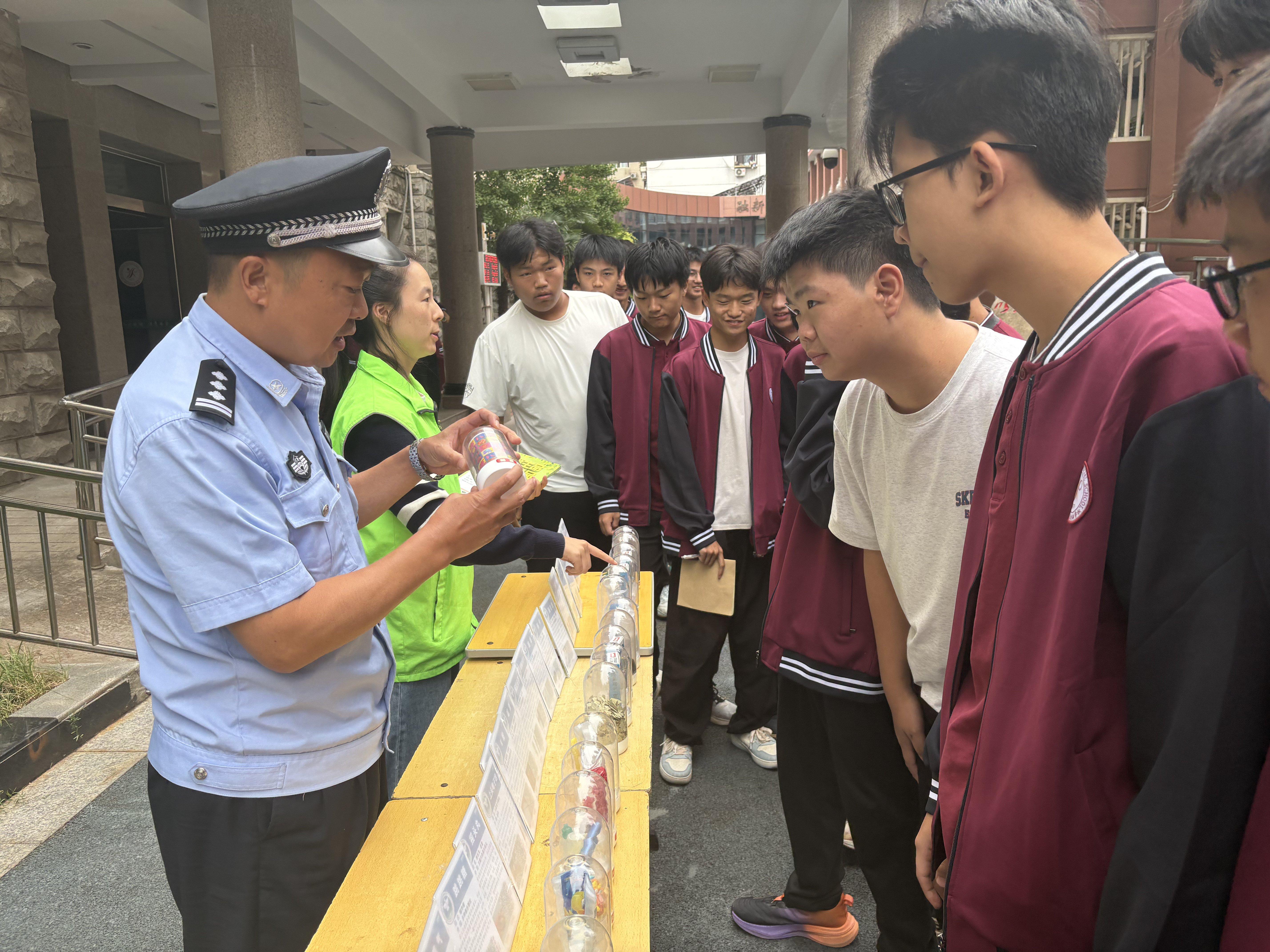 郑州市以禁毒宣教赋能平安校园建设