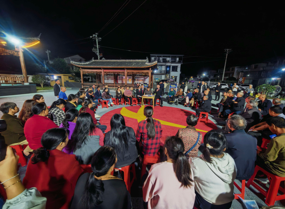 江西铜鼓：法治夜话点亮乡村