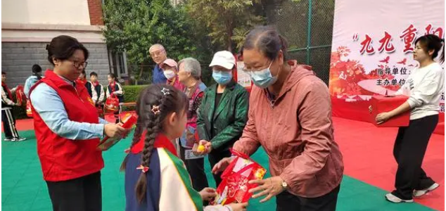 重阳将至，老人们“花式”过节