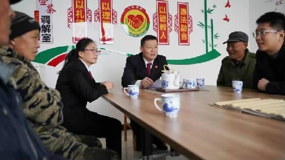 “一壶茶”解了群众烦心事