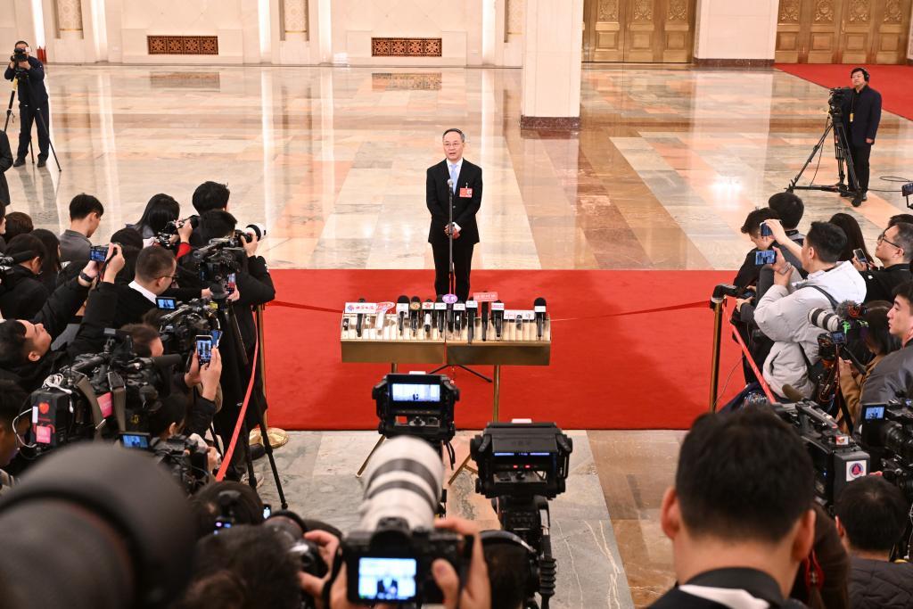 国家金融监督管理总局局长李云泽接受媒体采访