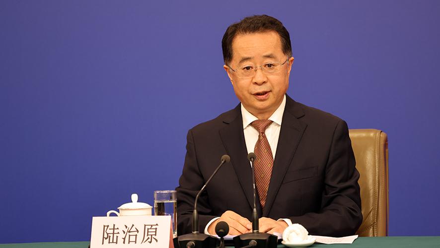 民政部部长陆治原回答记者提问