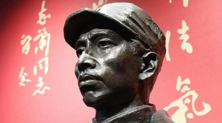 左权：别时容易见时难