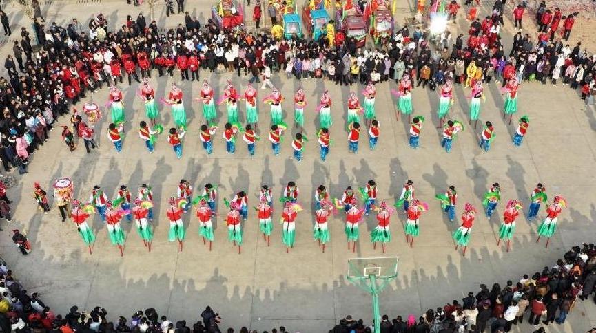 多彩活动迎接元宵节