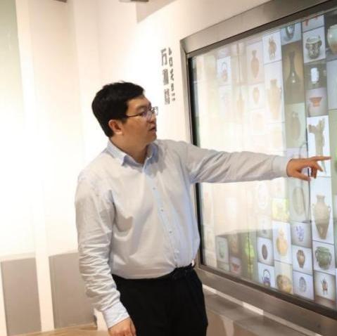 全国人大代表崔岩：加大创新投入与数据安全保障 让人工智能研发、应用、监管安全可控