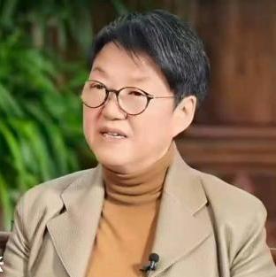 周超男:期待服务智能体让人们享受新的快乐和幸福