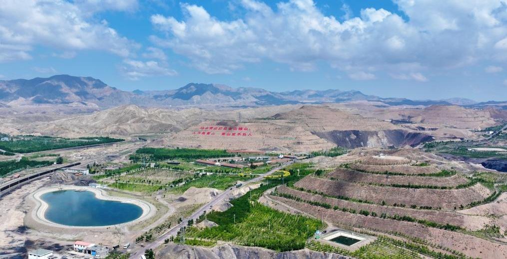 从全国两会看法治中国建设重大成就与崭新实践