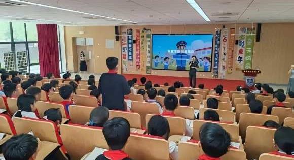 河北雄县法院进校园开展禁毒法治教育专题讲座