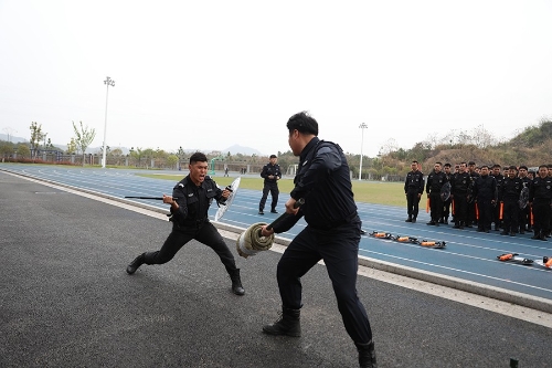 丽水公安特警开展春季大练兵